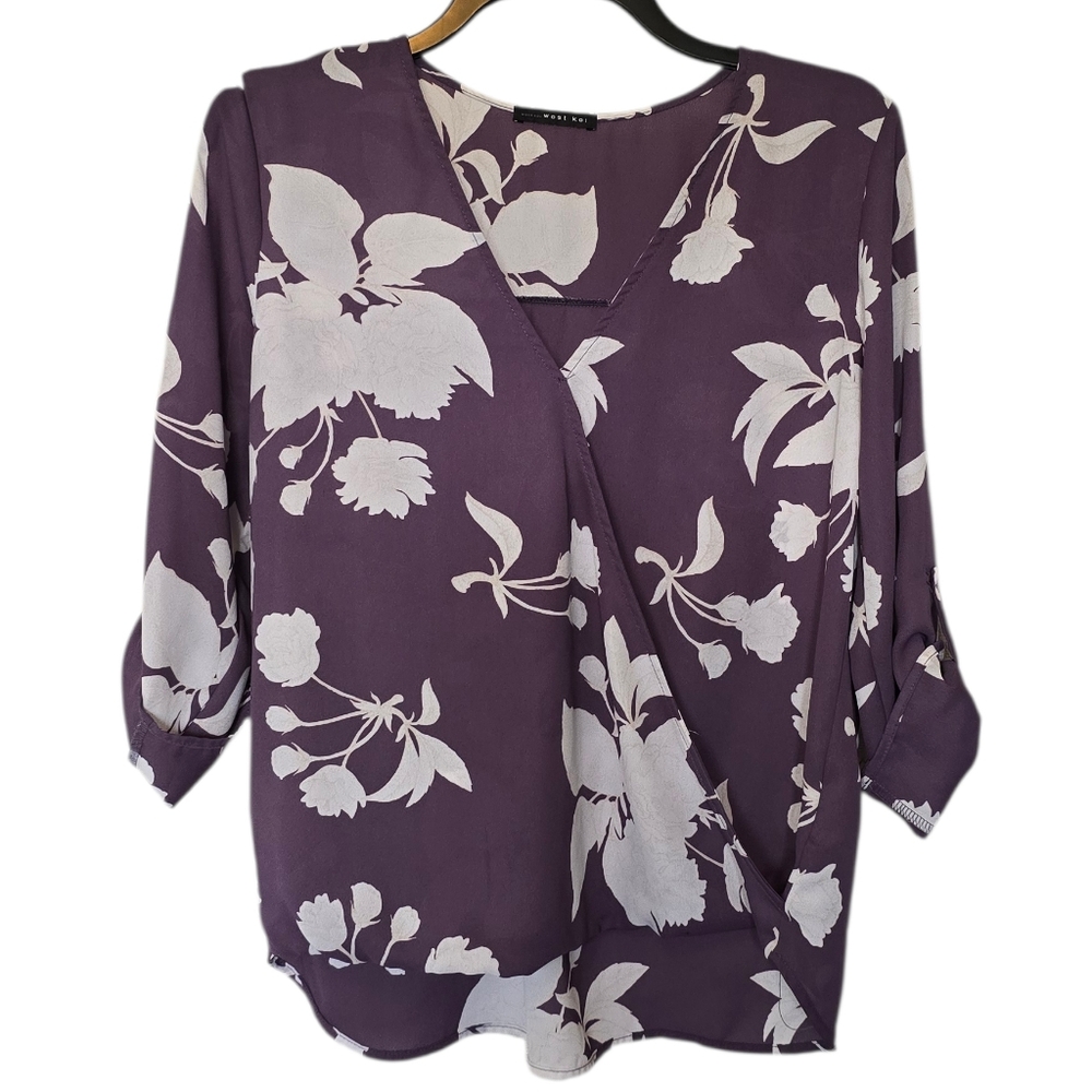 3/$15 West Kei Purple Floral Blouse Size Small